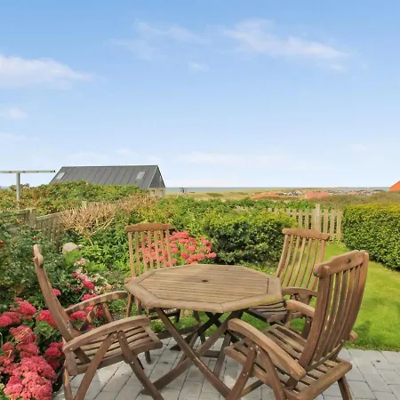 Apartment Larentius - 200m From The Sea In Western Jutland By Interhome
